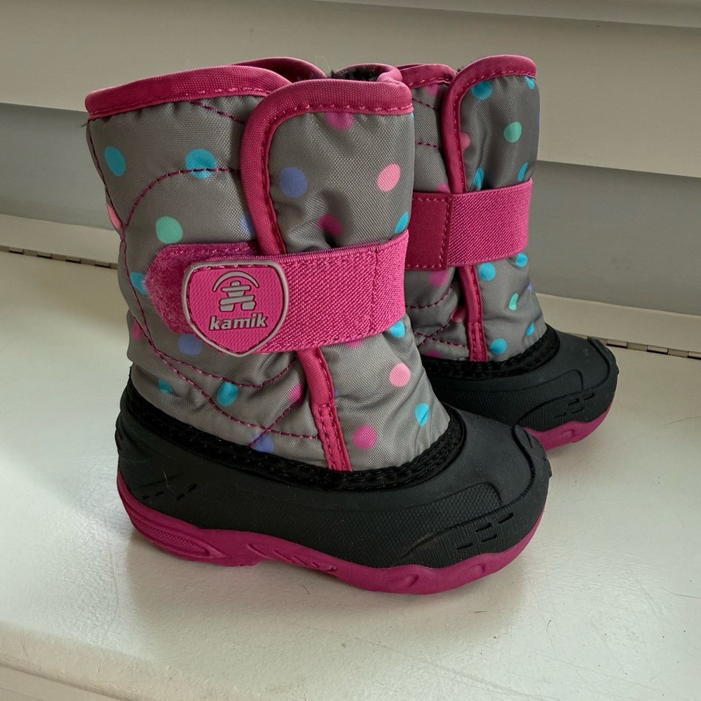 Kamik Kids Gray and Pink Polka Dot Winter Boots Toddler size 6 EUC